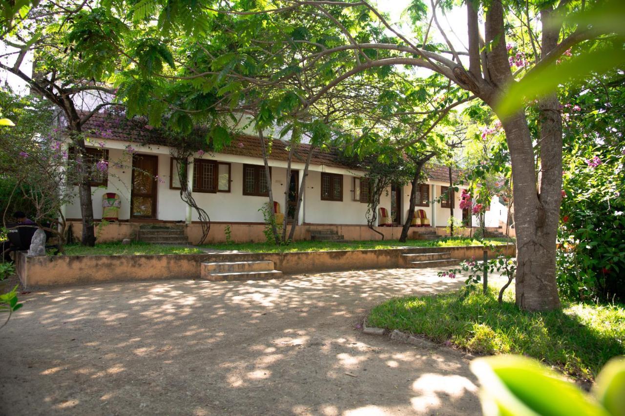 The Mountain Retreat Hotel Tiruvannámalaj Kültér fotó